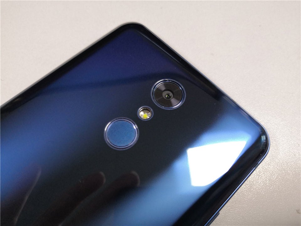 LG Q8 2018